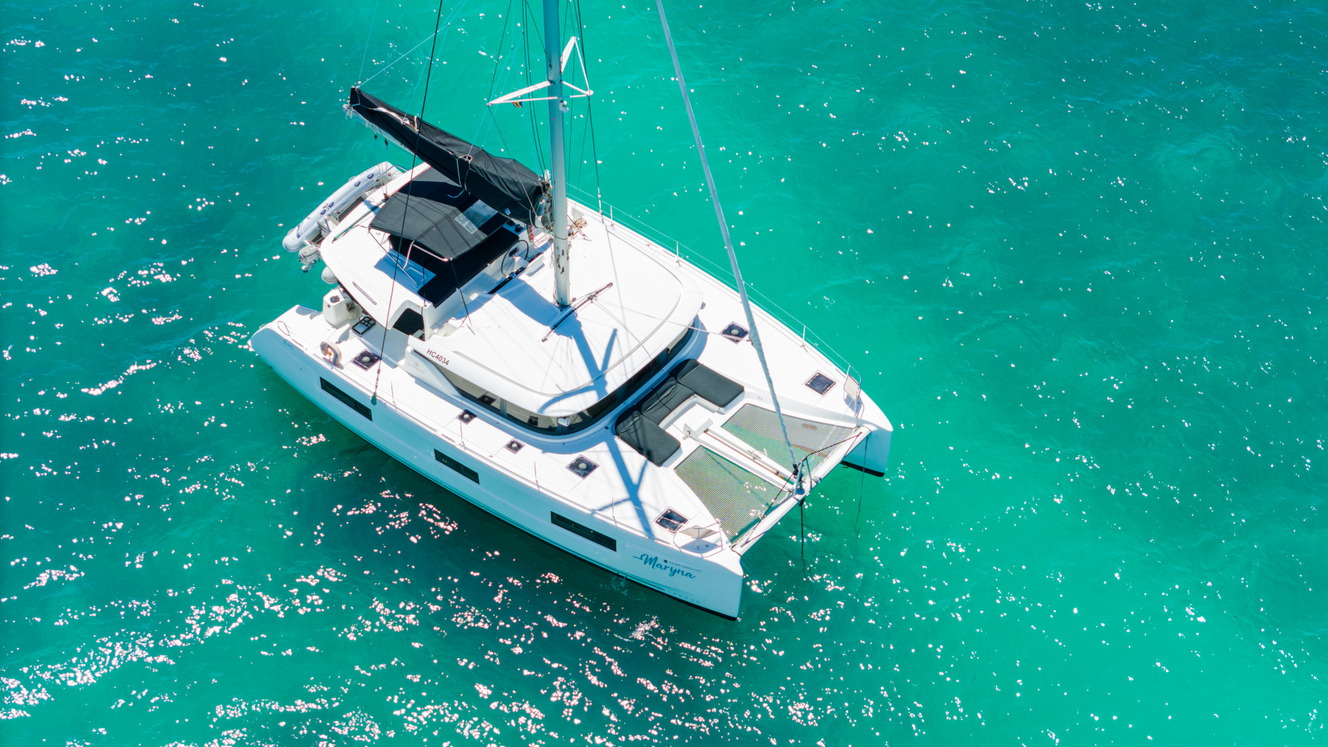 Яхта Maryna длиной 46 фута на 9 человек